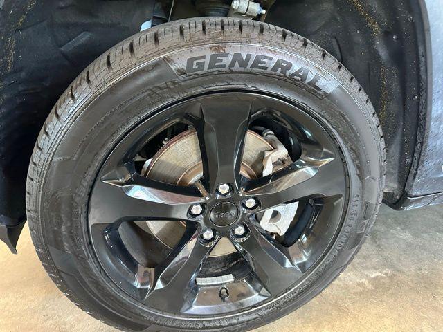 used 2022 Jeep Grand Cherokee L car, priced at $24,592
