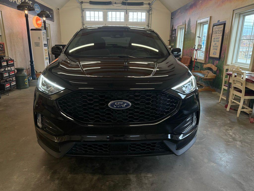used 2024 Ford Edge car, priced at $33,325
