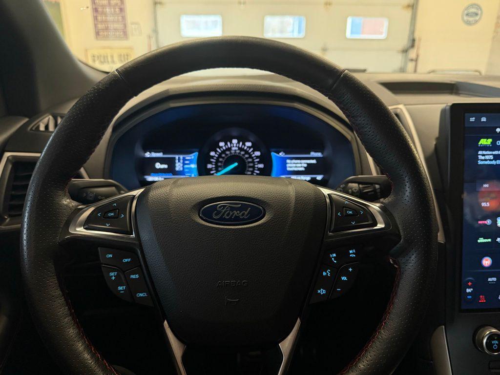 used 2024 Ford Edge car, priced at $33,325
