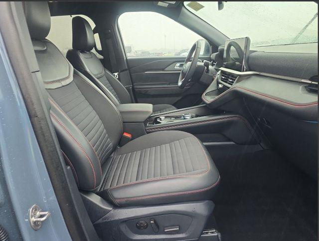 used 2025 Ford Explorer car, priced at $44,895