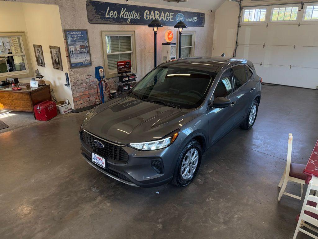 used 2024 Ford Escape car, priced at $19,900