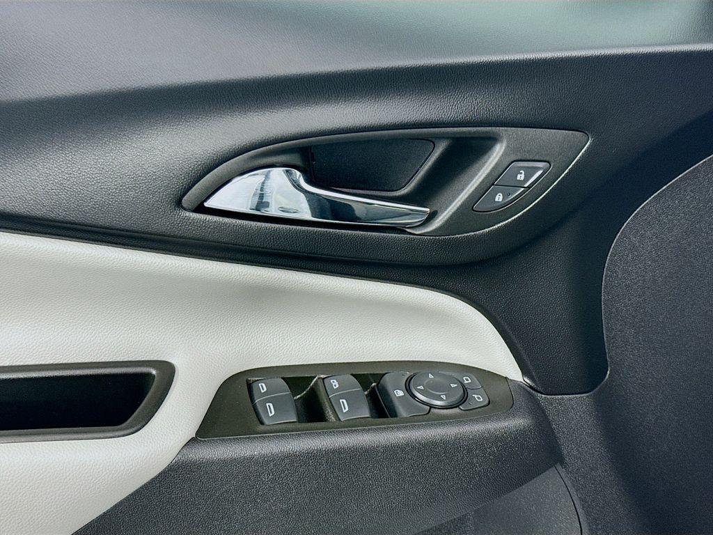 used 2024 Chevrolet Equinox car, priced at $26,495