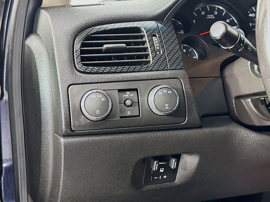 used 2013 GMC Sierra 2500 car, priced at $22,995