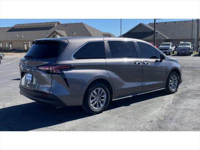 used 2022 Toyota Sienna car, priced at $38,995