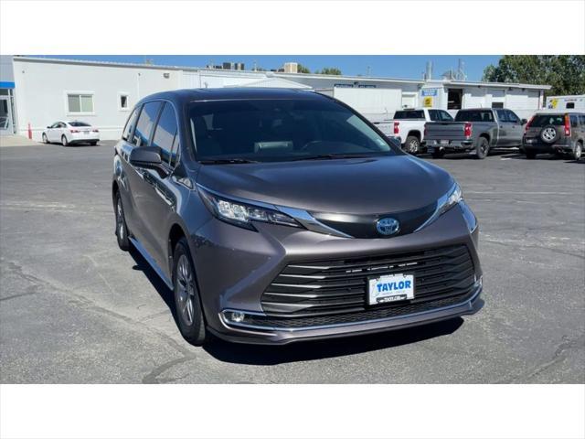 used 2022 Toyota Sienna car, priced at $38,995