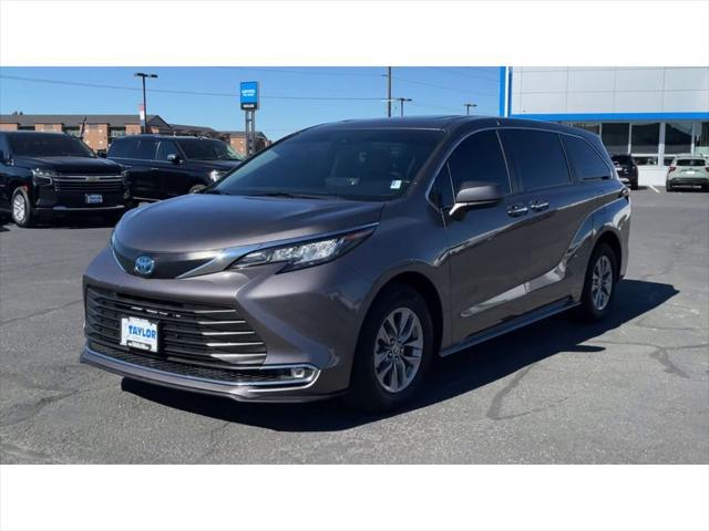 used 2022 Toyota Sienna car, priced at $38,995