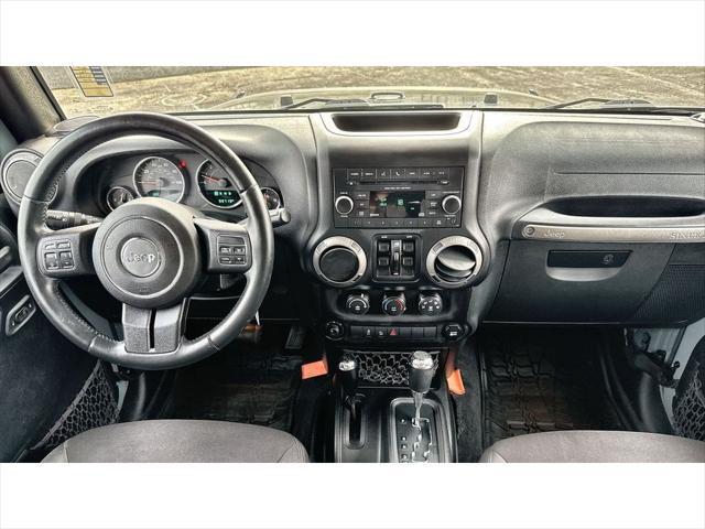 used 2015 Jeep Wrangler Unlimited car, priced at $18,995