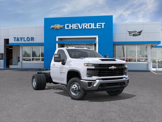 new 2025 Chevrolet Silverado 3500 car, priced at $62,423
