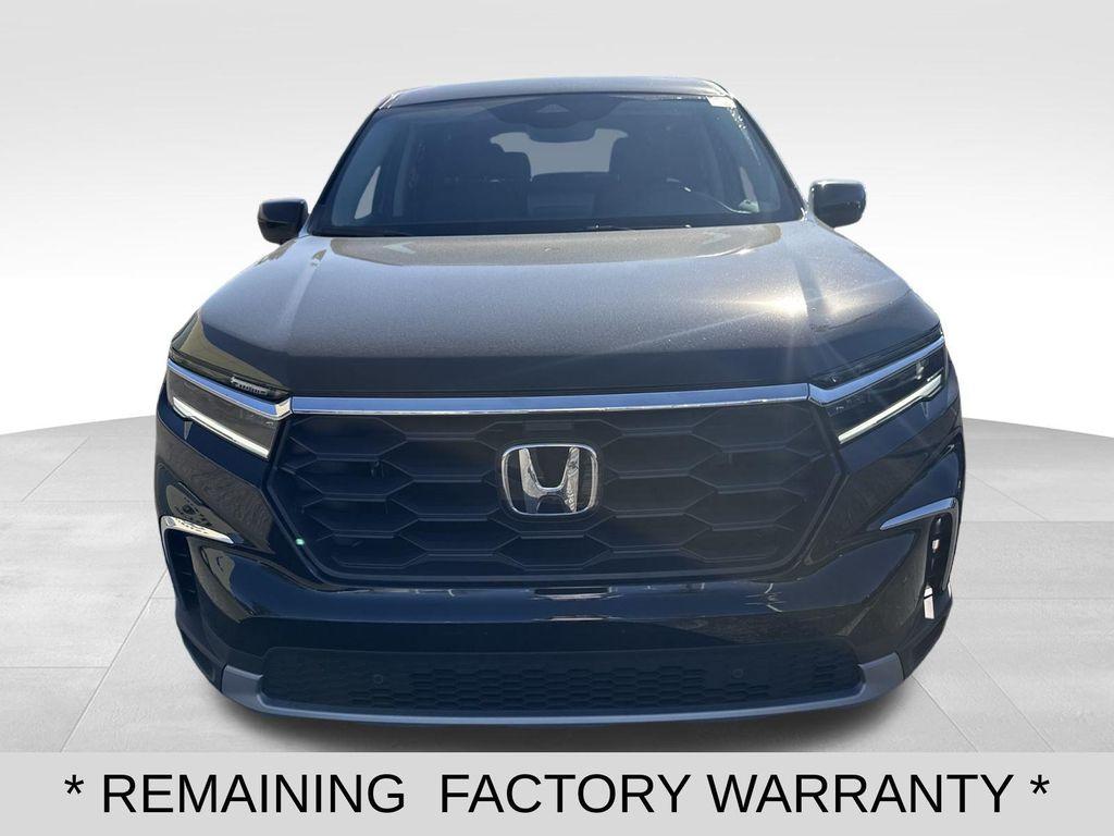 used 2025 Honda Pilot car, priced at $42,995