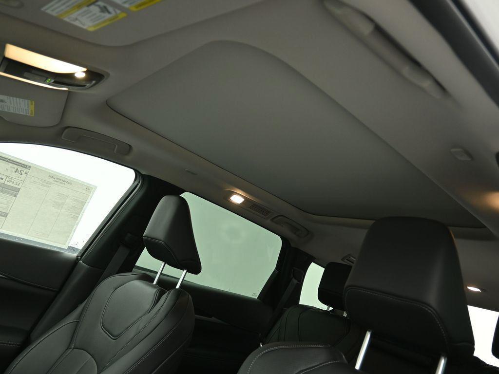 used 2025 INFINITI QX60 car, priced at $39,995