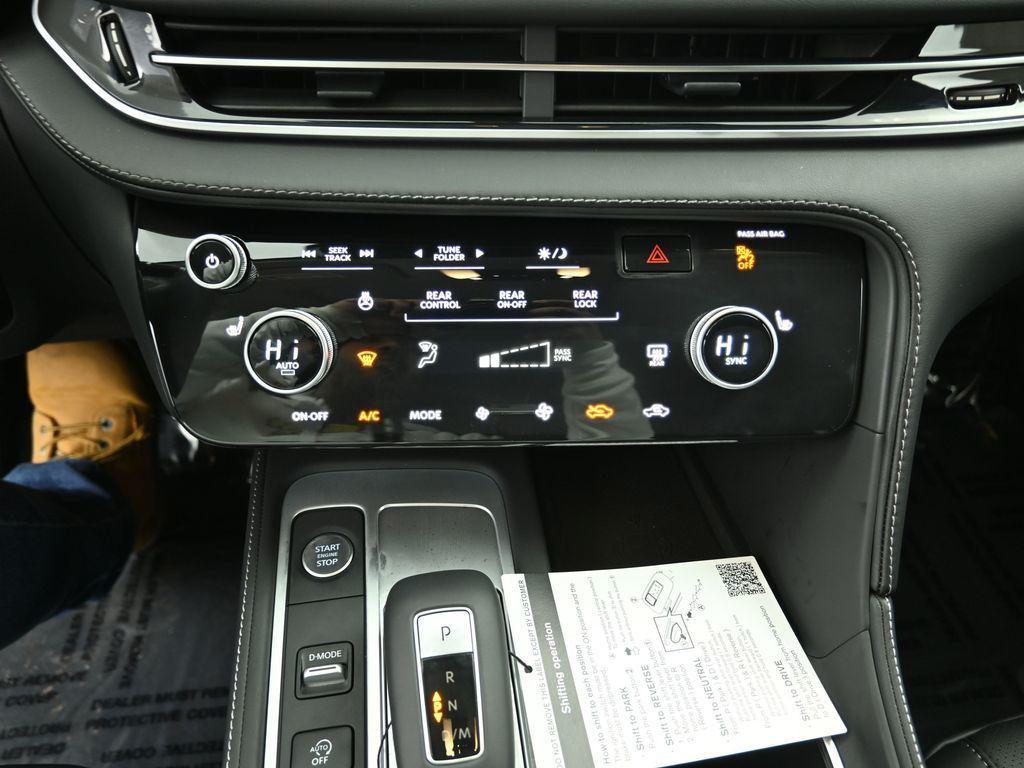 used 2025 INFINITI QX60 car, priced at $39,995