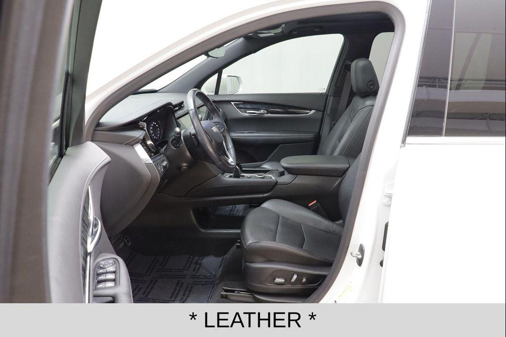 used 2020 Cadillac XT6 car, priced at $23,995