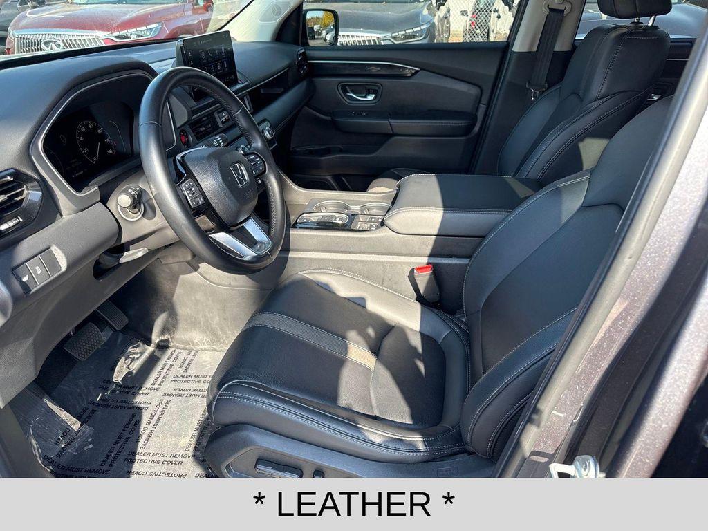 used 2025 Honda Pilot car, priced at $39,495