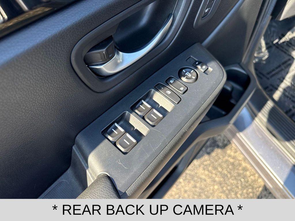 used 2025 Honda Pilot car, priced at $39,495