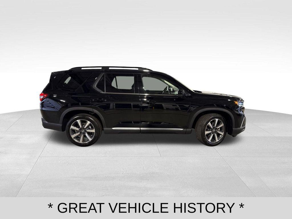 used 2025 Honda Pilot car, priced at $48,995