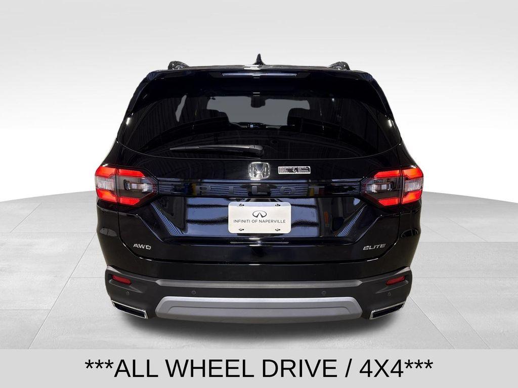 used 2025 Honda Pilot car, priced at $48,995