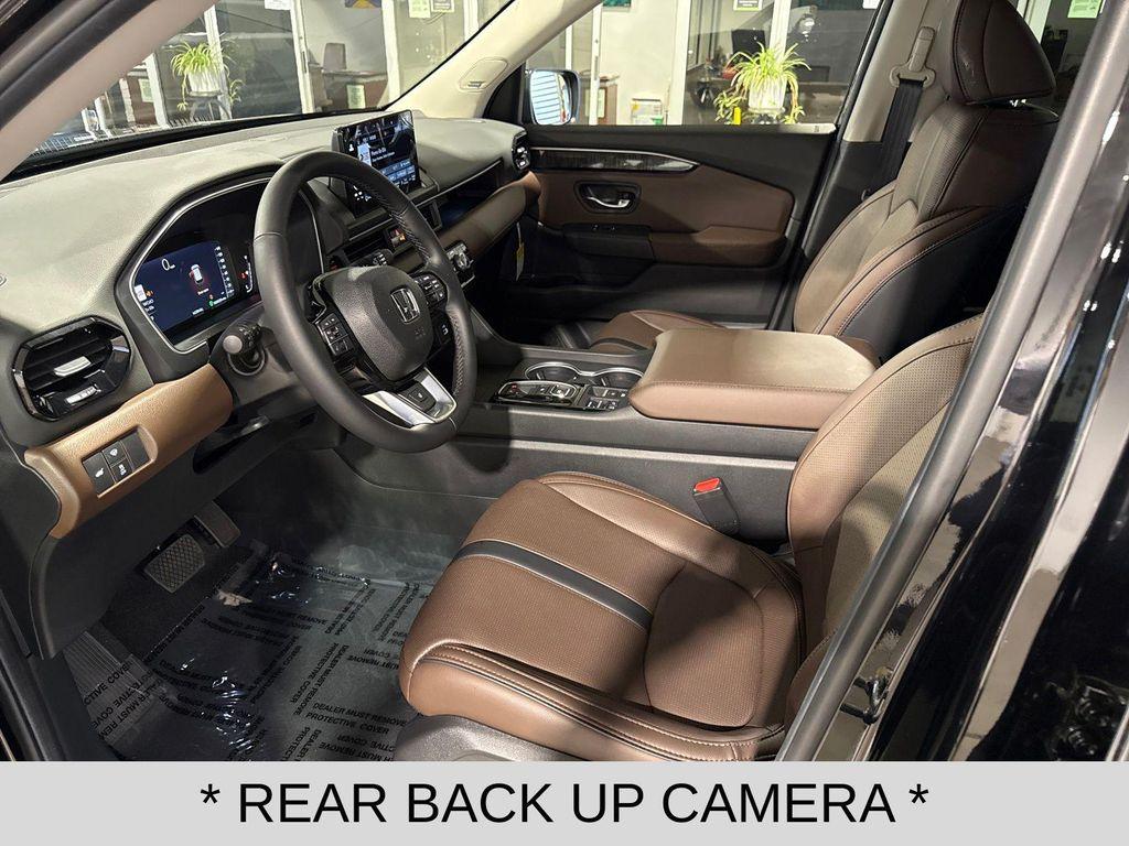 used 2025 Honda Pilot car, priced at $48,995