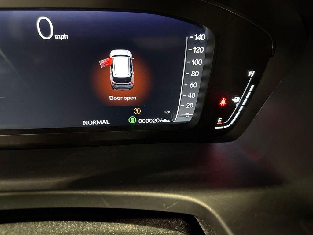 used 2025 Honda Pilot car, priced at $48,995