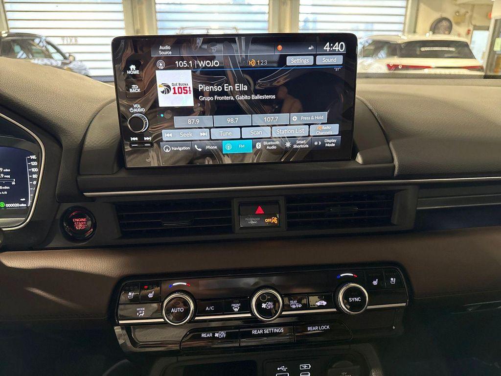 used 2025 Honda Pilot car, priced at $48,995