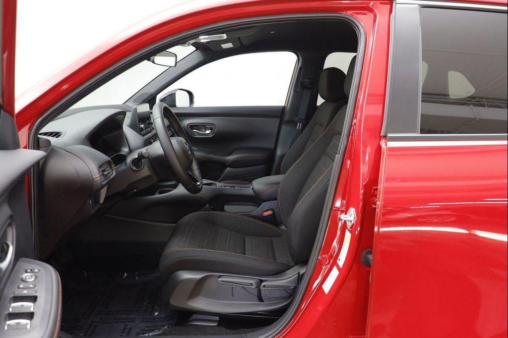 used 2025 Honda HR-V car, priced at $27,495