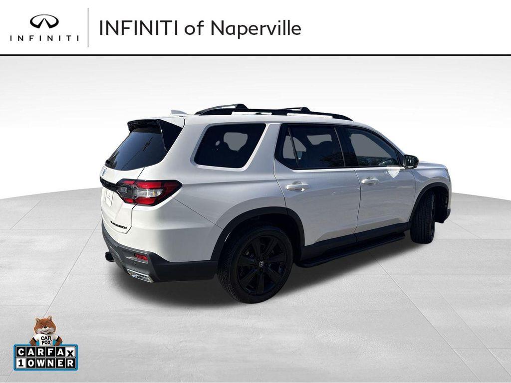 used 2025 Honda Pilot car, priced at $47,995