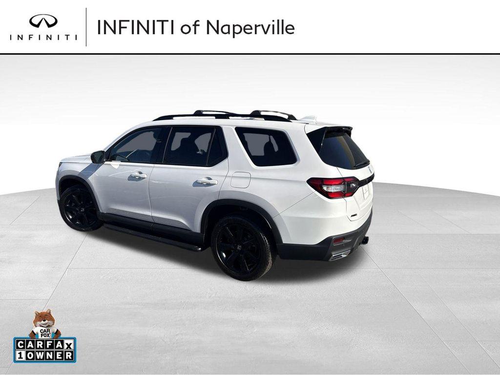 used 2025 Honda Pilot car, priced at $47,995