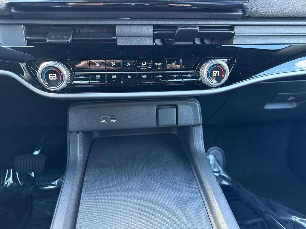 used 2025 Honda Prologue car, priced at $30,995