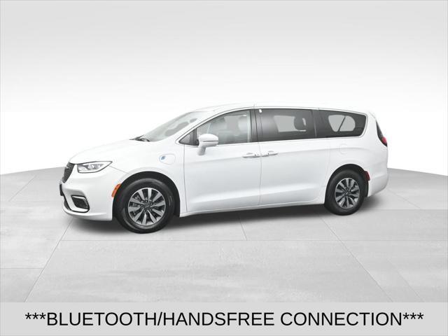 used 2022 Chrysler Pacifica Hybrid car, priced at $23,995