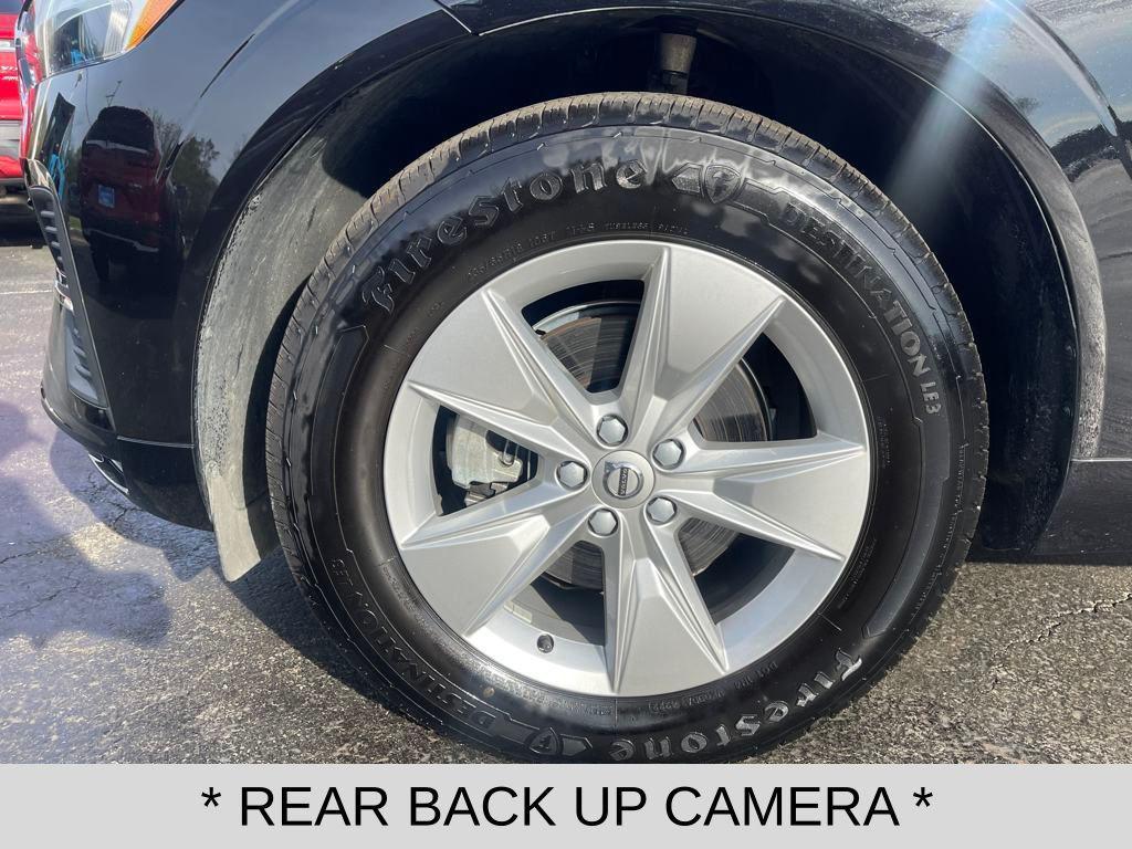 used 2022 Volvo XC60 car, priced at $26,495