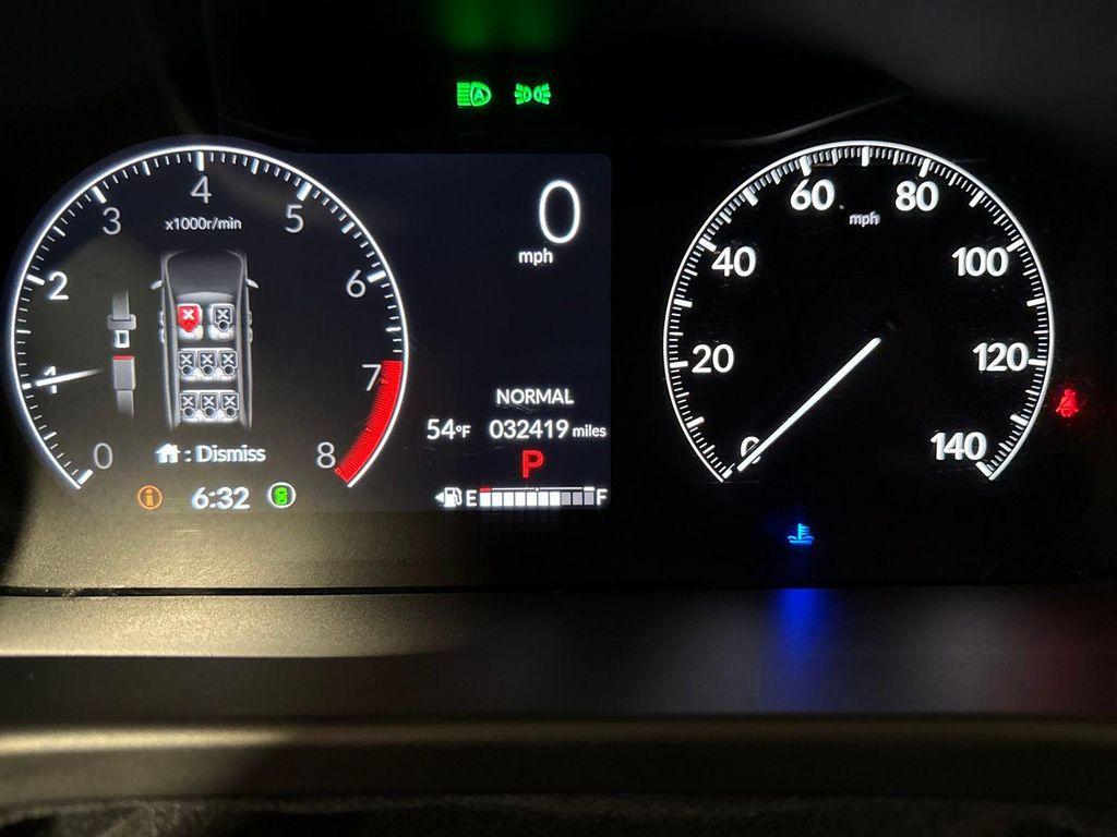 used 2025 Honda Odyssey car, priced at $37,995