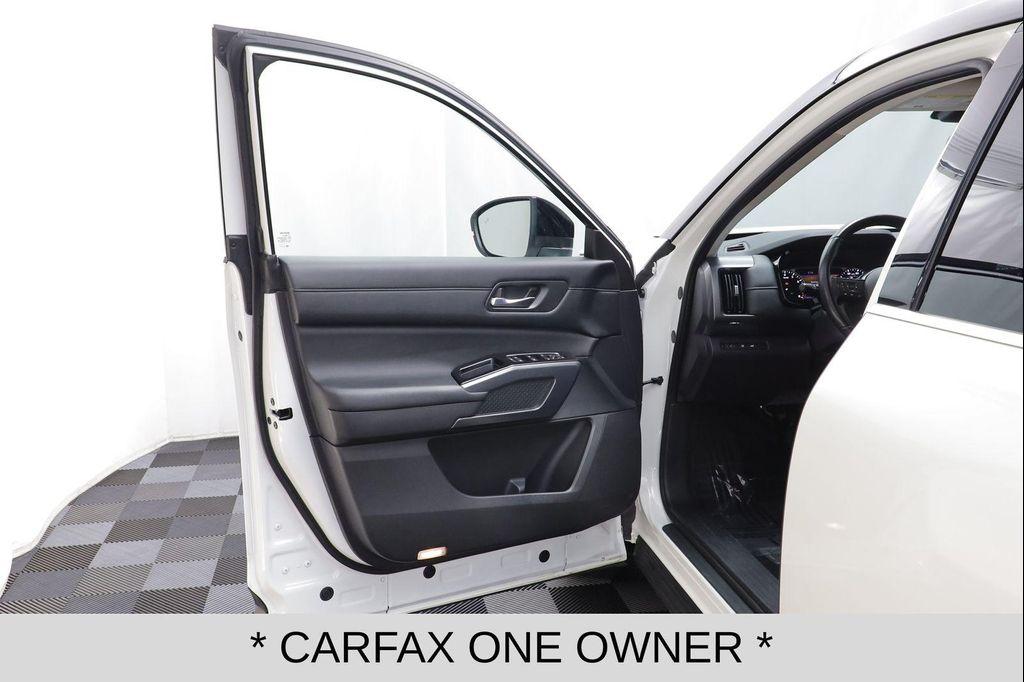 used 2022 Nissan Pathfinder car, priced at $24,995