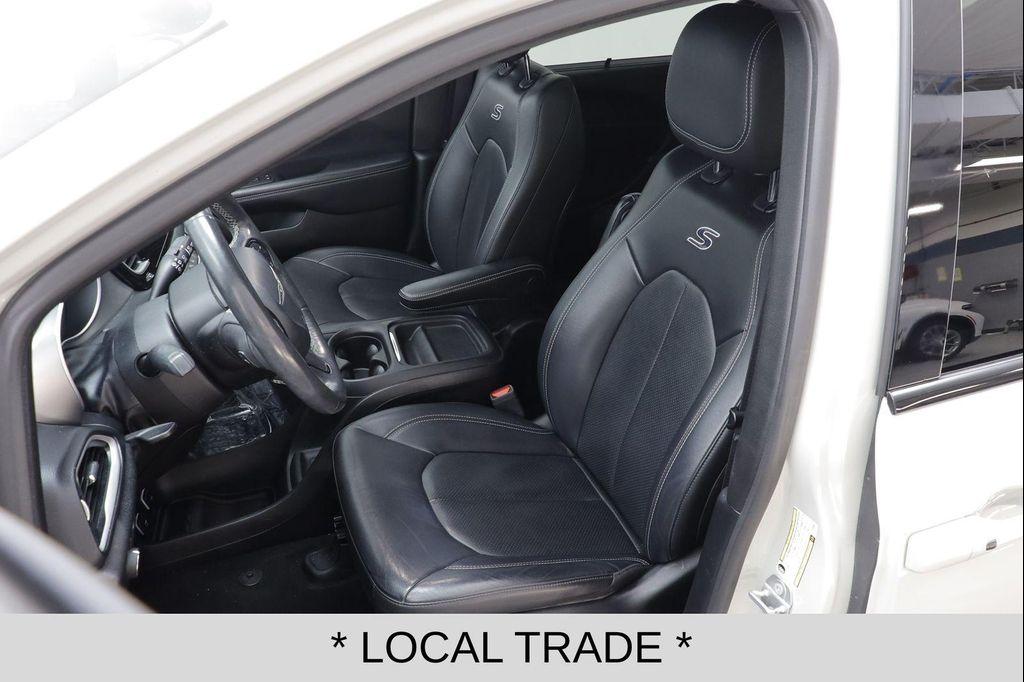 used 2020 Chrysler Pacifica car, priced at $24,995