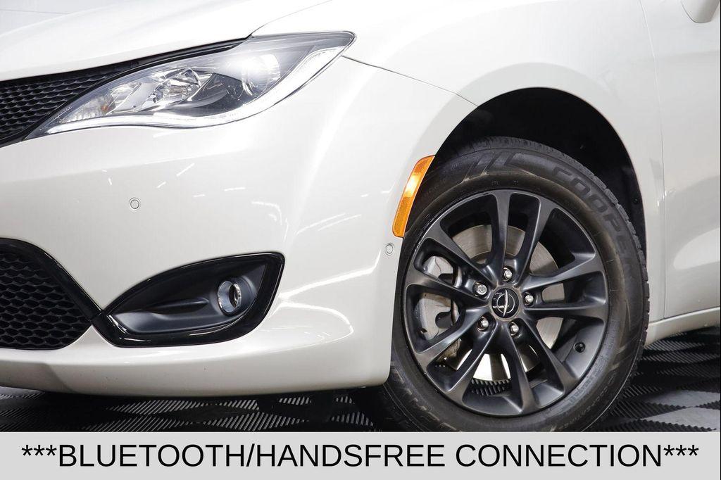 used 2020 Chrysler Pacifica car, priced at $24,995