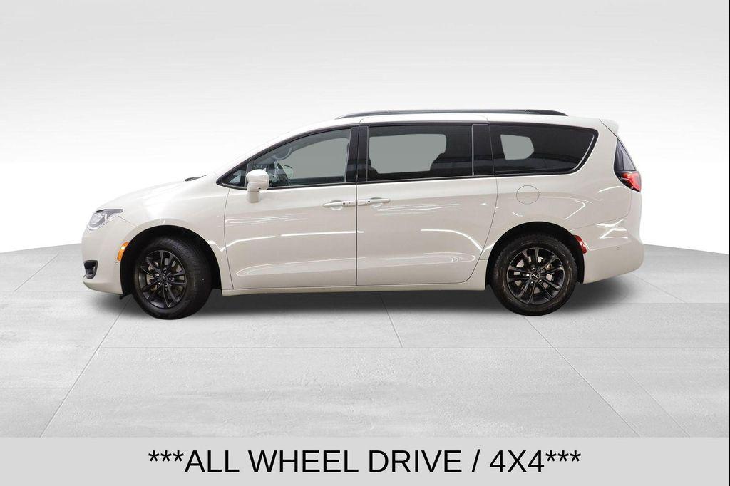 used 2020 Chrysler Pacifica car, priced at $24,995