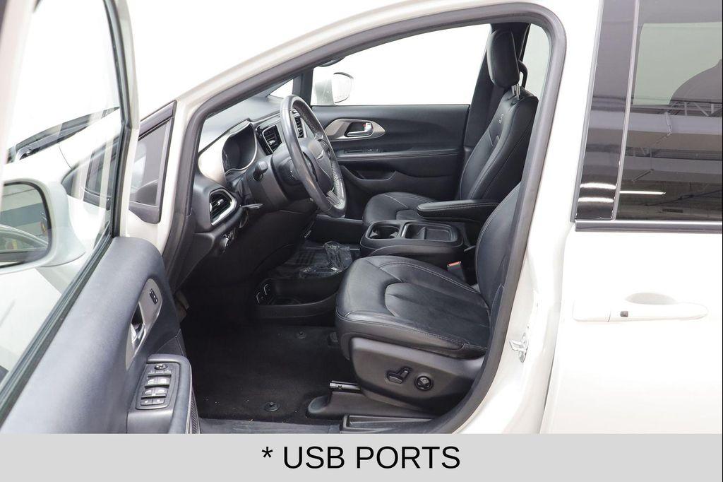 used 2020 Chrysler Pacifica car, priced at $24,995