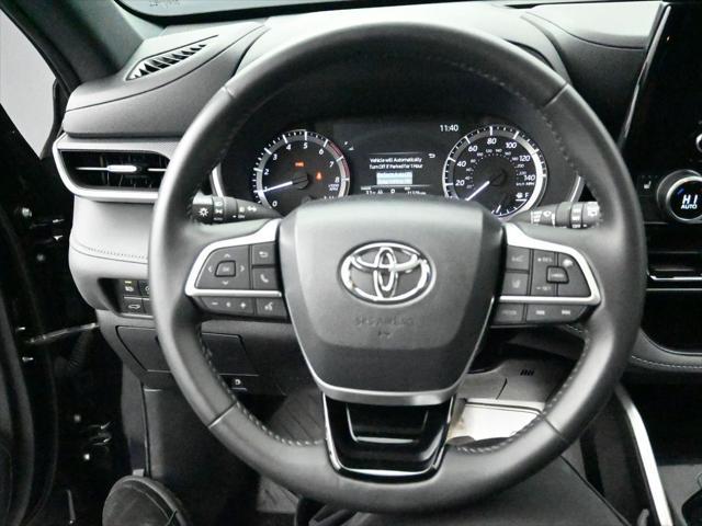 used 2024 Toyota Highlander car, priced at $39,500