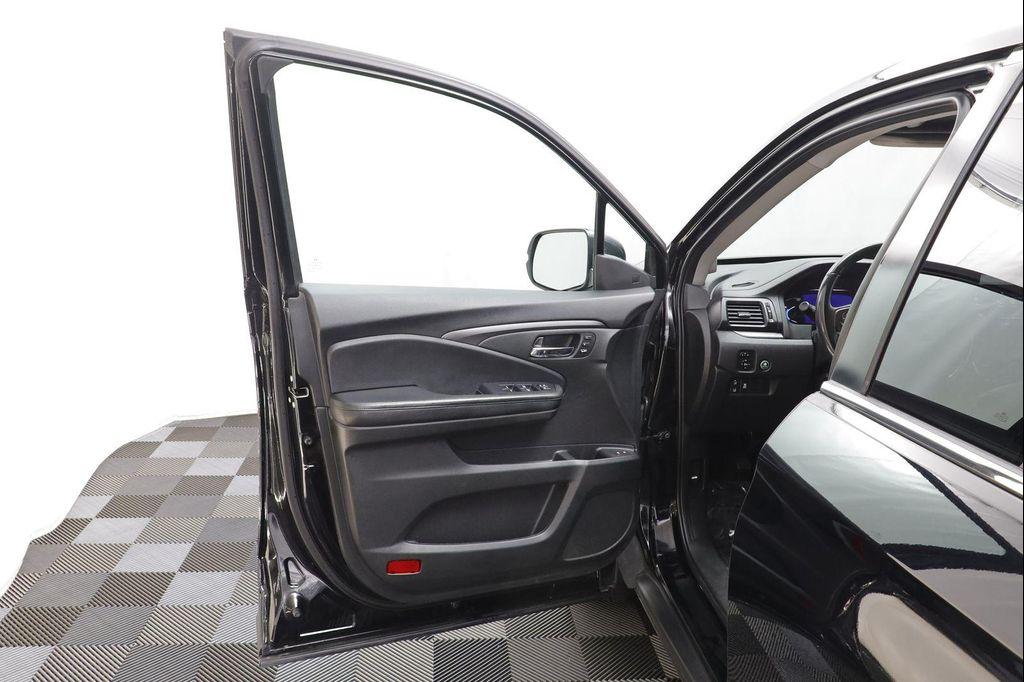 used 2019 Honda Pilot car, priced at $24,995