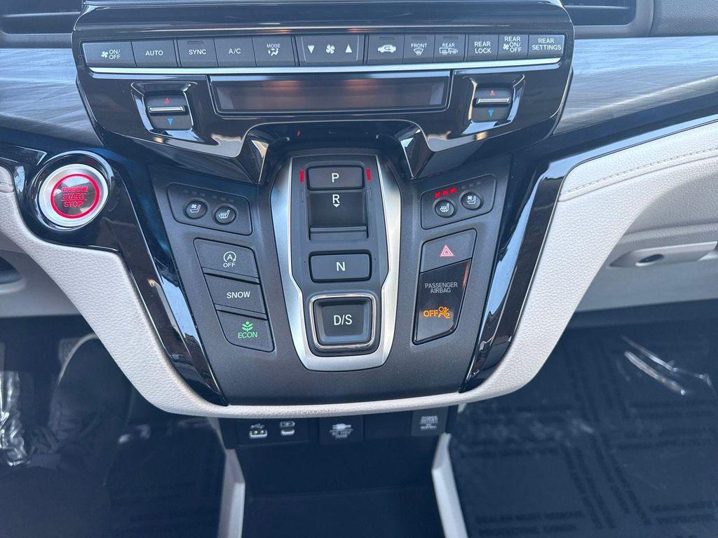 used 2025 Honda Odyssey car, priced at $46,995