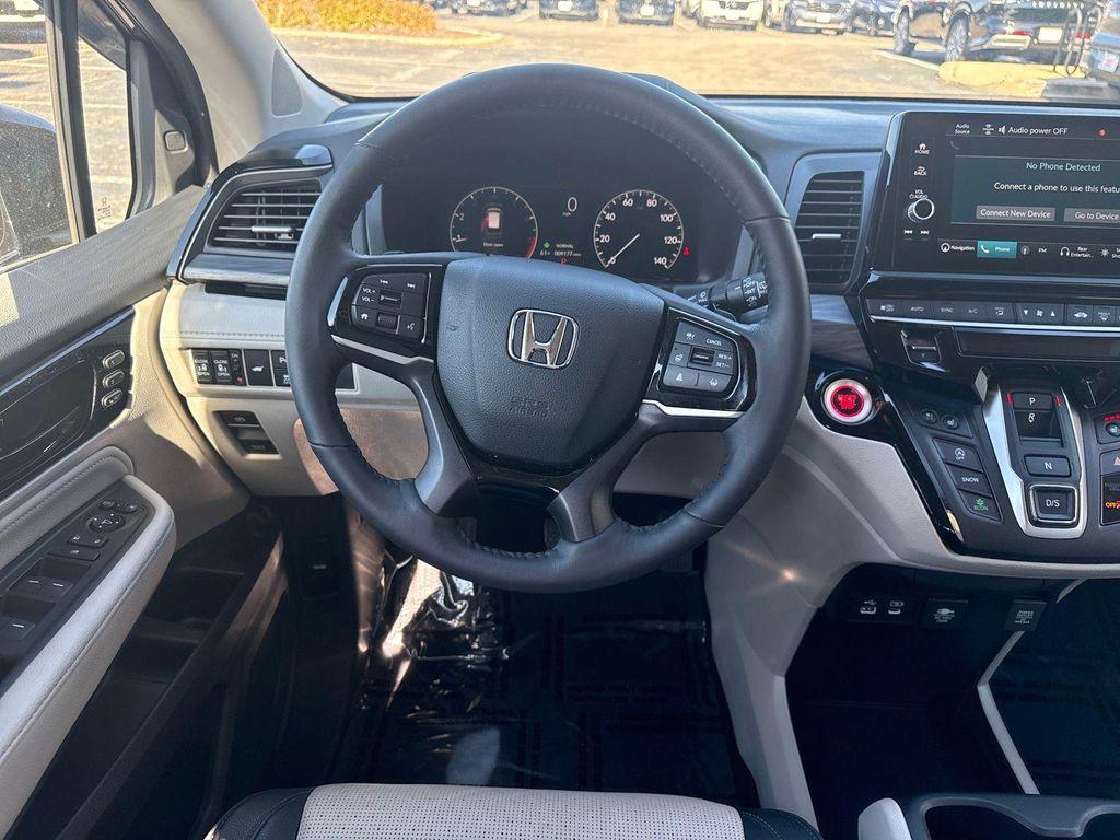 used 2025 Honda Odyssey car, priced at $46,995