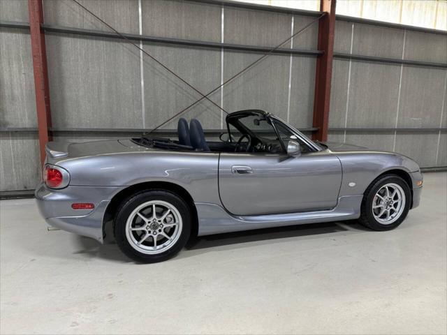 used 2003 Mazda MX-5 Miata car, priced at $13,980