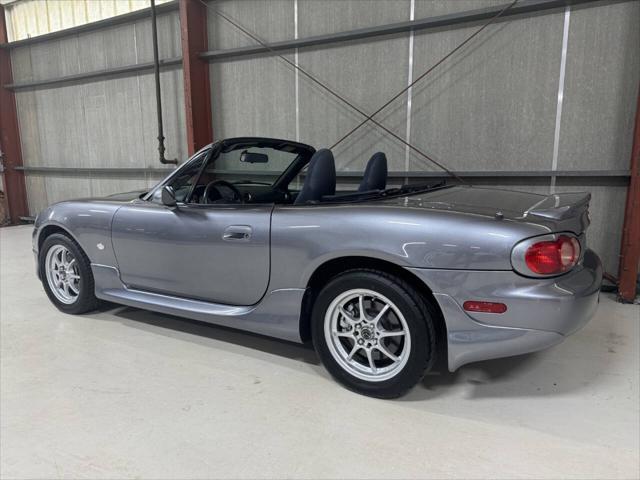 used 2003 Mazda MX-5 Miata car, priced at $13,980