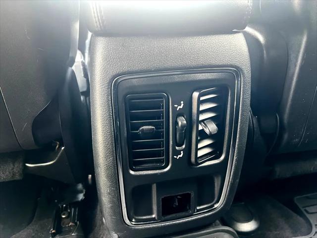 used 2015 Jeep Grand Cherokee car, priced at $15,999