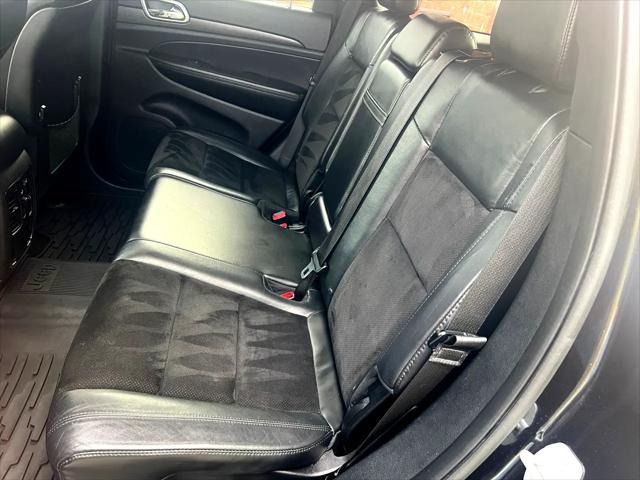 used 2015 Jeep Grand Cherokee car, priced at $15,999