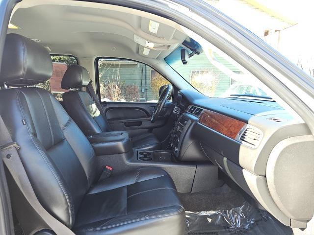 used 2012 GMC Yukon car, priced at $10,297