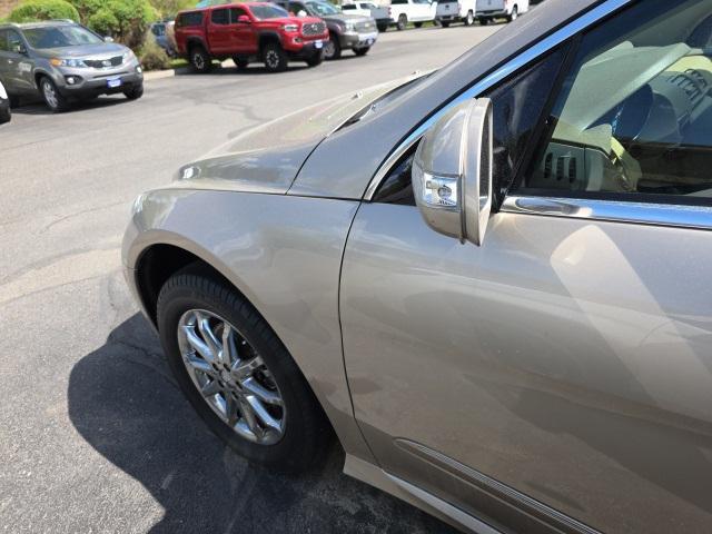 used 2006 Mercedes-Benz R-Class car, priced at $13,248