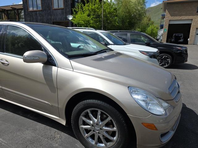 used 2006 Mercedes-Benz R-Class car, priced at $13,248
