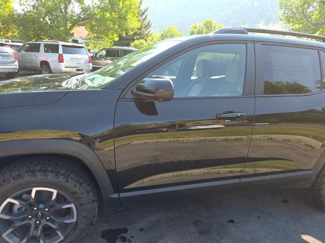 new 2026 Chevrolet Equinox car, priced at $38,290