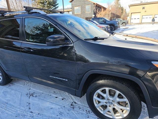 used 2015 Jeep Cherokee car, priced at $10,925