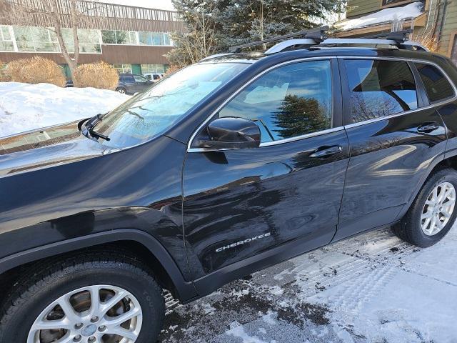 used 2015 Jeep Cherokee car, priced at $10,925