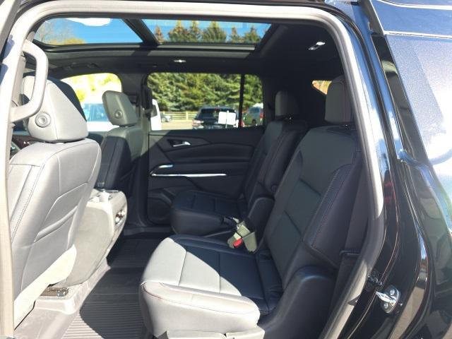 new 2026 Chevrolet Traverse car, priced at $52,424